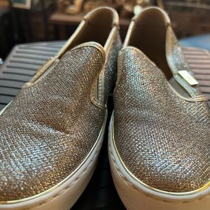 Sparkly ✨ gold Guess slip-ons - Gollys2